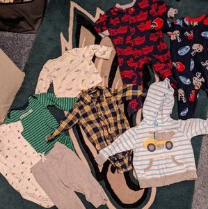 Carter's Bundle Of Baby Cloths Boy size 6 mo